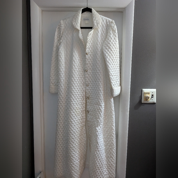 Circa 1950's Authentic Christian Dior Housecoat / Robe - Picture 11 of 16